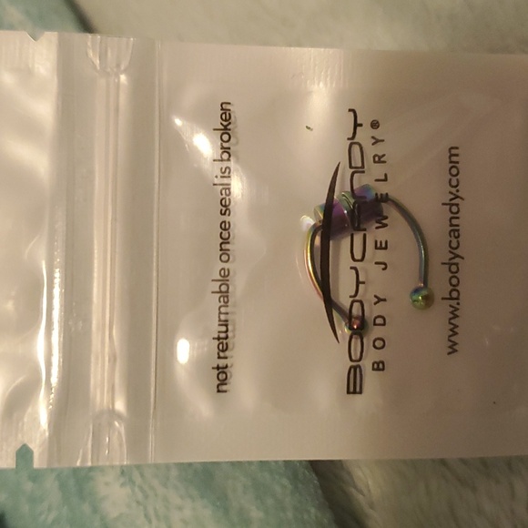 Two magnetic septum piercings!! BRAND NEW! NEVER OPENED!! - Picture 8 of 9